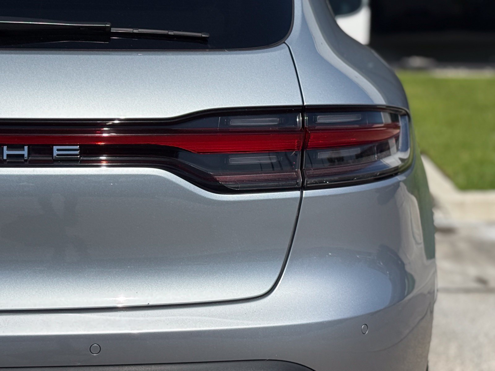 Used 2023 Porsche Macan S AWD/4WD image 14
