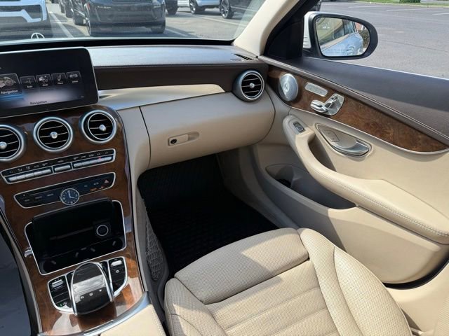 Used 2016 Mercedes-Benz C 300 4MATIC Sedan image 37