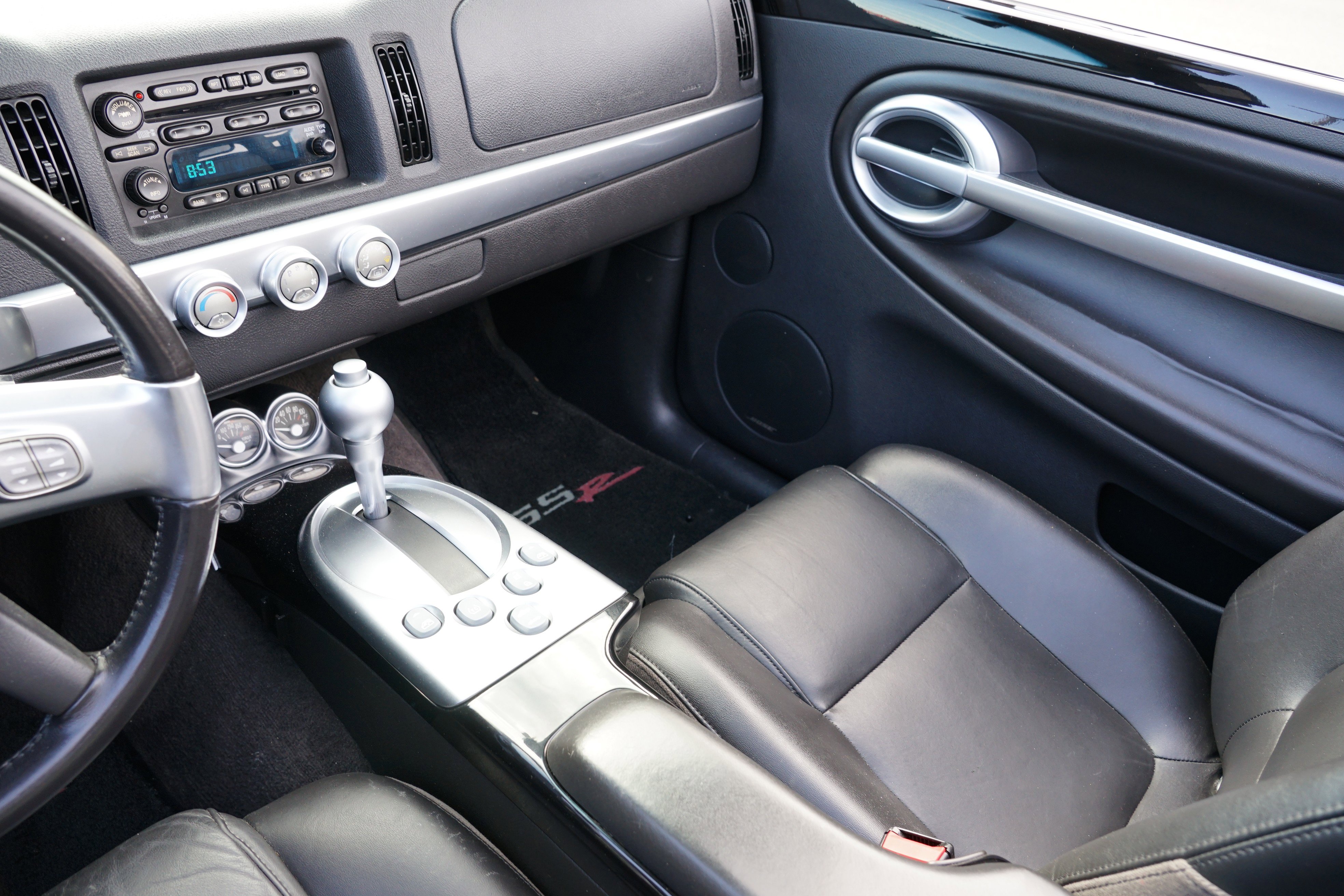 Used 2006 Chevrolet SSR w/ Preferred Equipment Group RWD image 21