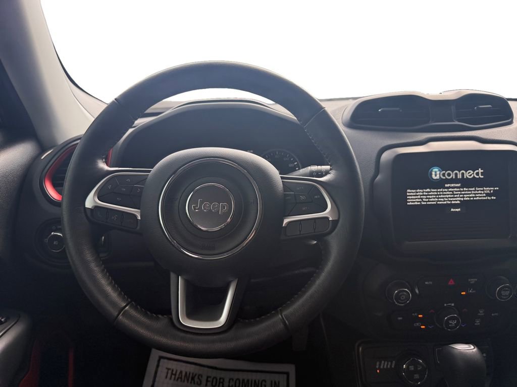 Used 2023 Jeep Renegade Trailhawk w/ Trailhawk Elite Group AWD/4WD image 12