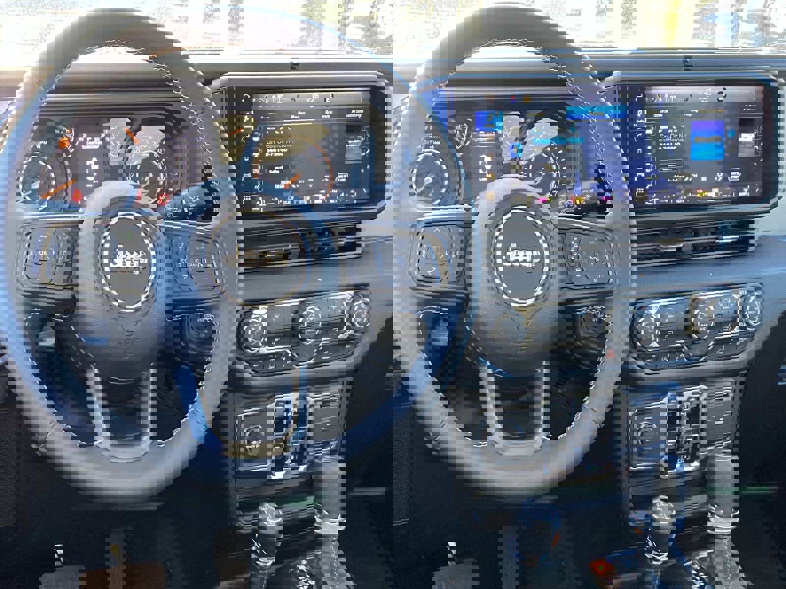 Certified 2025 Jeep Wrangler Sport S image 9