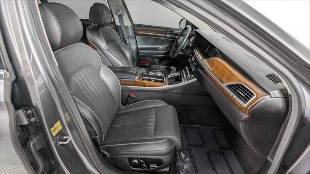 Used 2017 Genesis G90 5.0 Ultimate RWD image 24