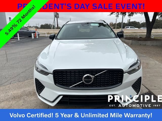 Certified 2025 Volvo XC60 T8 Core image 3