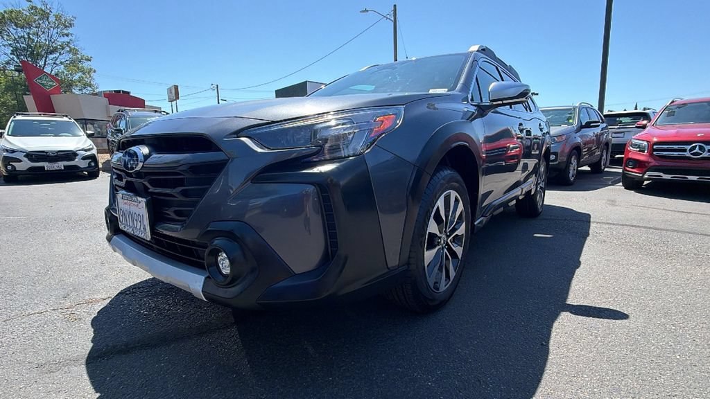 Used 2025 Subaru Outback Touring XT AWD/4WD image 9