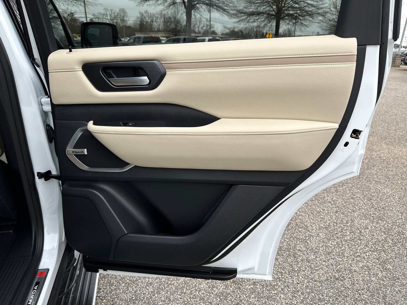 New 2026 Nissan Armada Platinum Reserve image 17