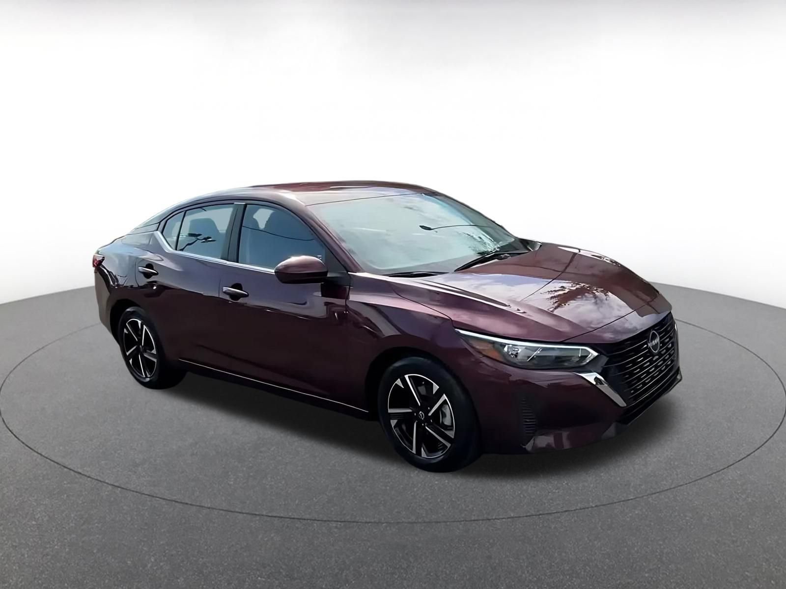 Used 2025 Nissan Sentra SV FWD image 2