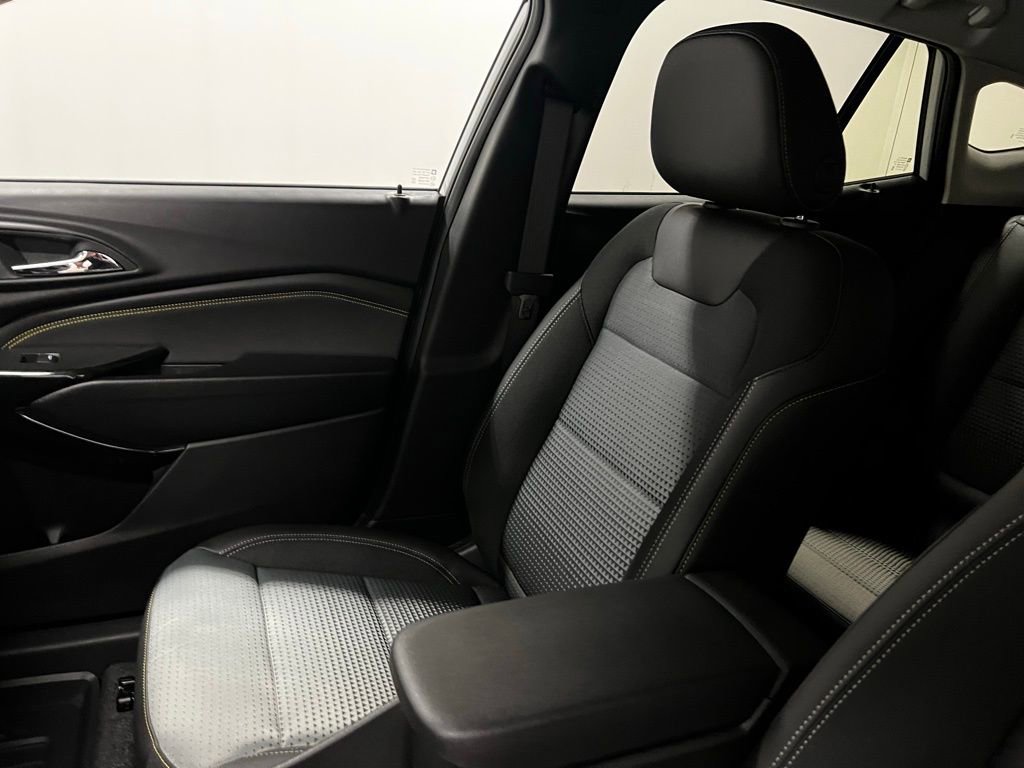 New 2026 Chevrolet Trax LT w/ Driver Confidence Package FWD image 22