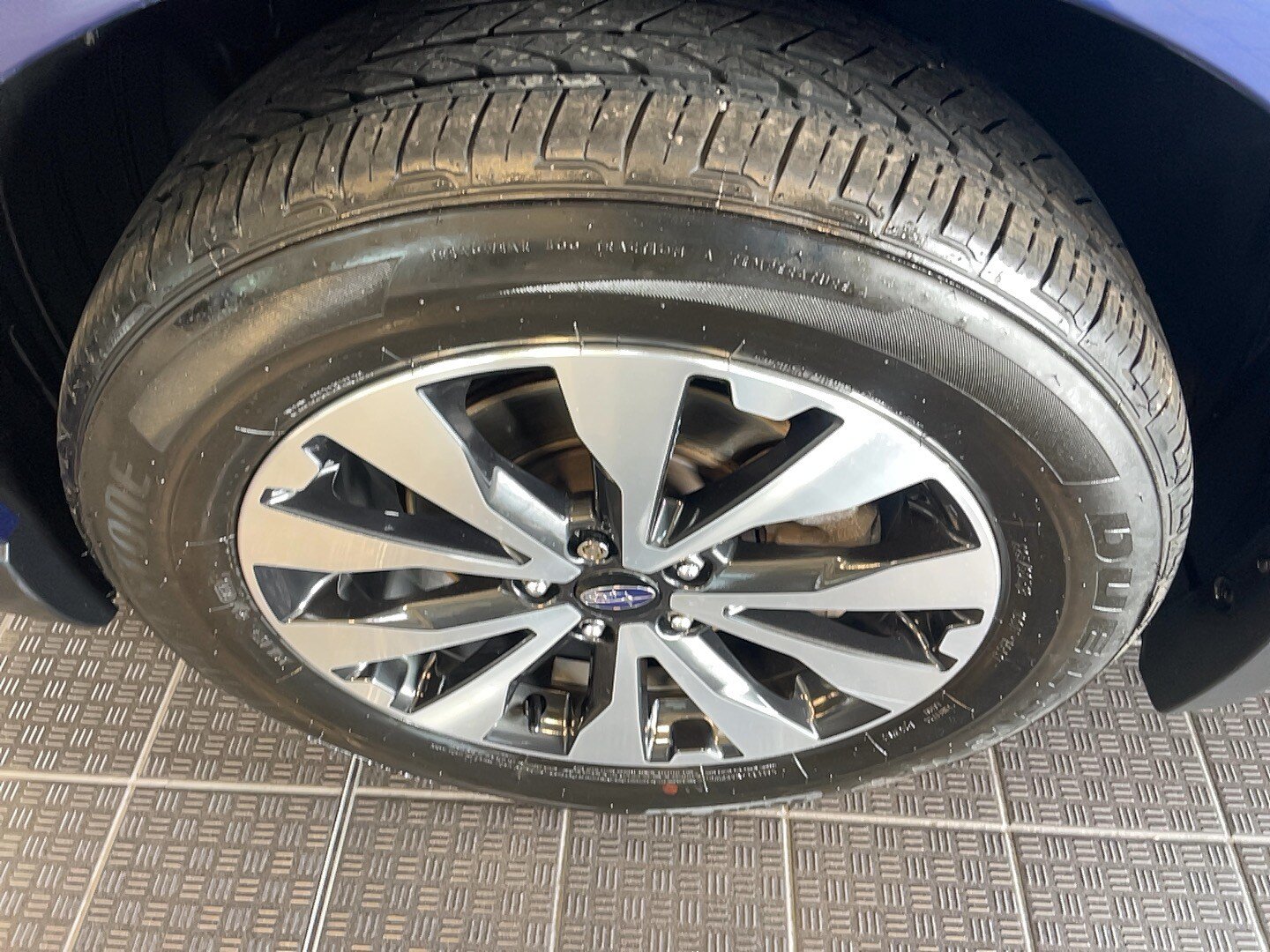 Used 2017 Subaru Outback 2.5i Limited AWD/4WD image 4