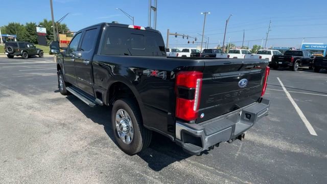 Used 2023 Ford F350 Lariat w/ Chrome Package image 3