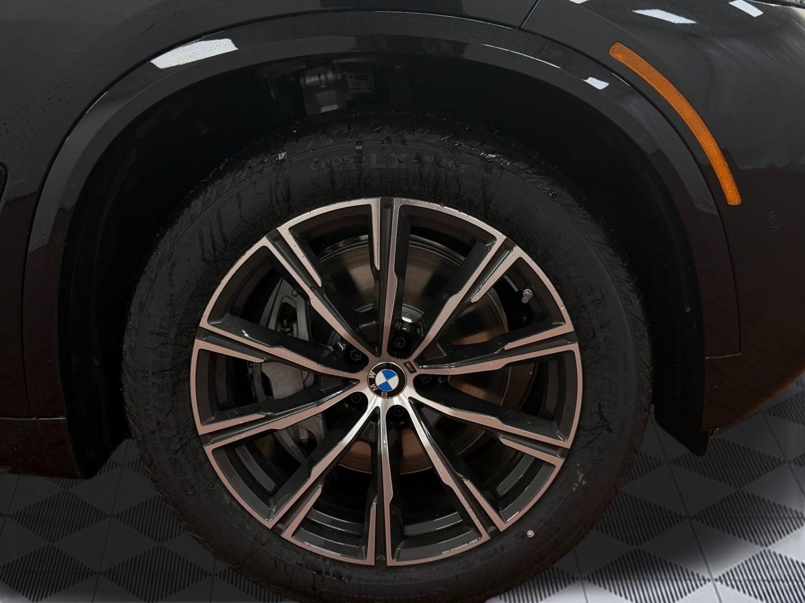 New 2026 BMW X5 xDrive50e w/ M Sport Package image 11