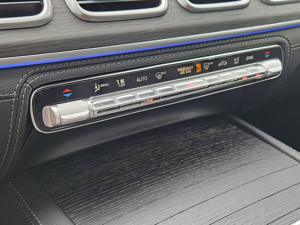 Used 2025 Mercedes-Benz GLS 450 4MATIC image 27