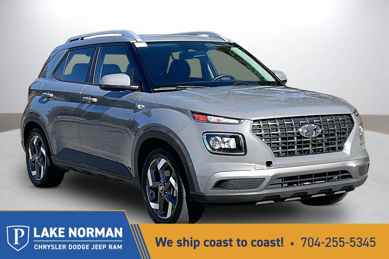 Used 2023 Hyundai Venue SEL w/ Cargo Package