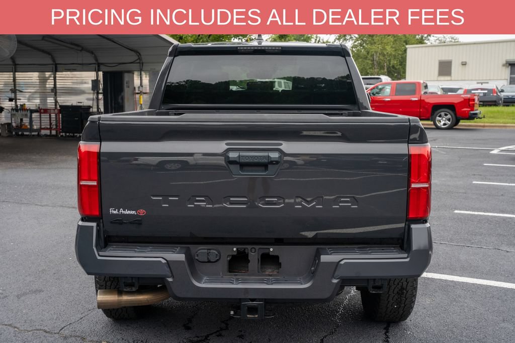 Certified 2025 Toyota Tacoma TRD Off-Road AWD/4WD image 4