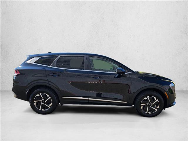 Used 2023 Kia Sportage LX AWD/4WD image 4
