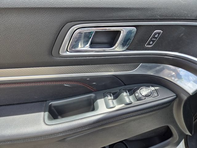 Used 2017 Ford Explorer Sport AWD/4WD image 18