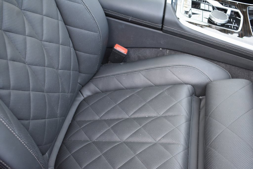 Used 2025 BMW X7 xDrive40i image 25