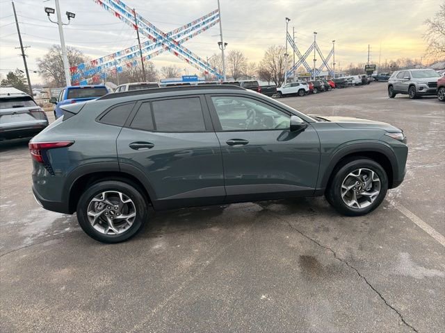 New 2026 Chevrolet Trax LT w/ Driver Confidence Package image 14