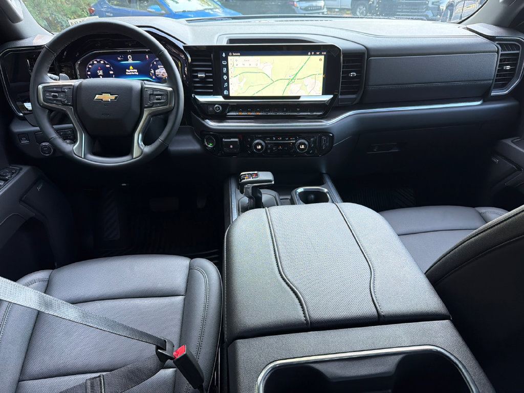 Used 2025 Chevrolet Silverado 1500 LTZ RWD image 22