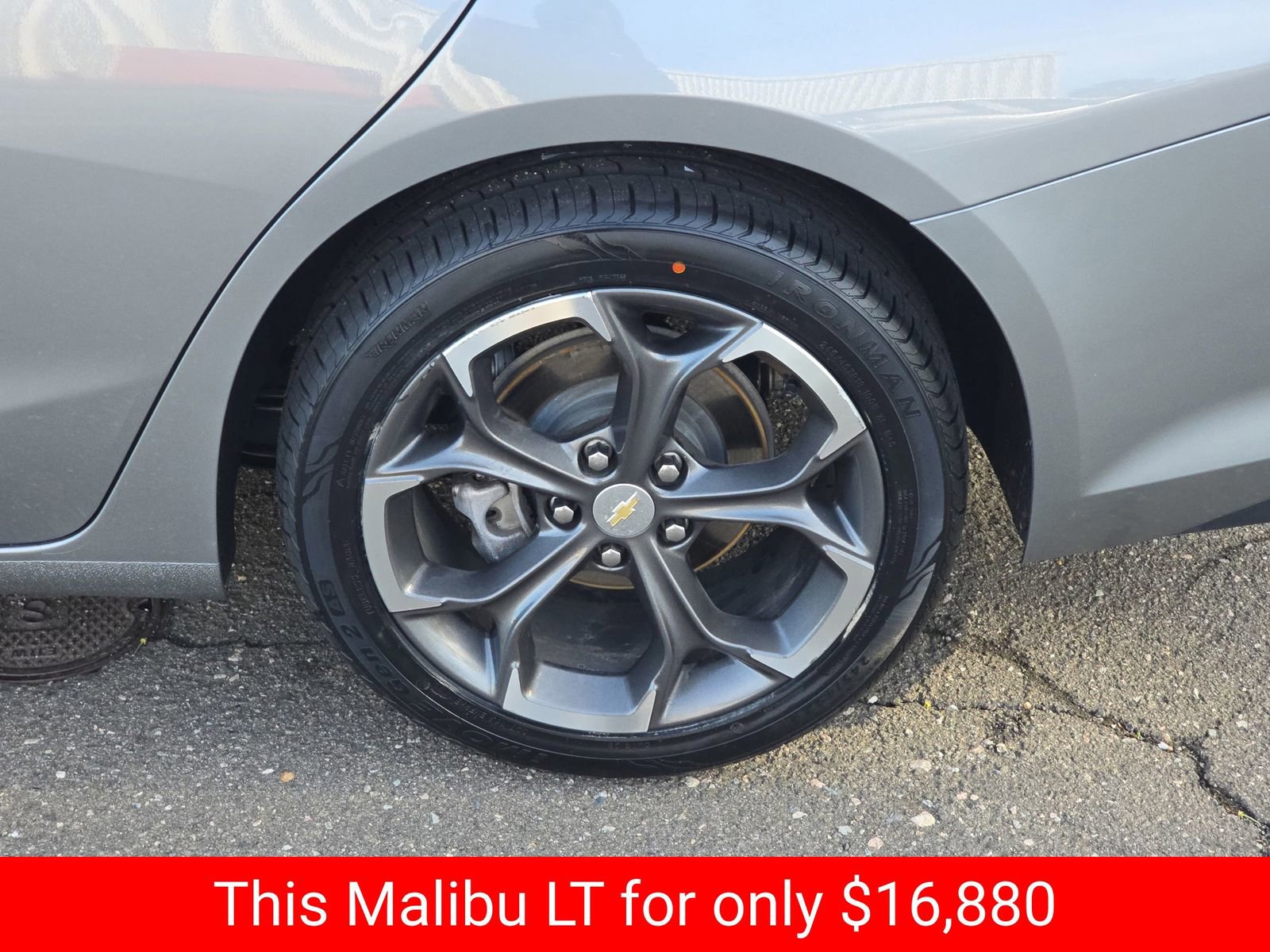 Used 2023 Chevrolet Malibu LT image 40