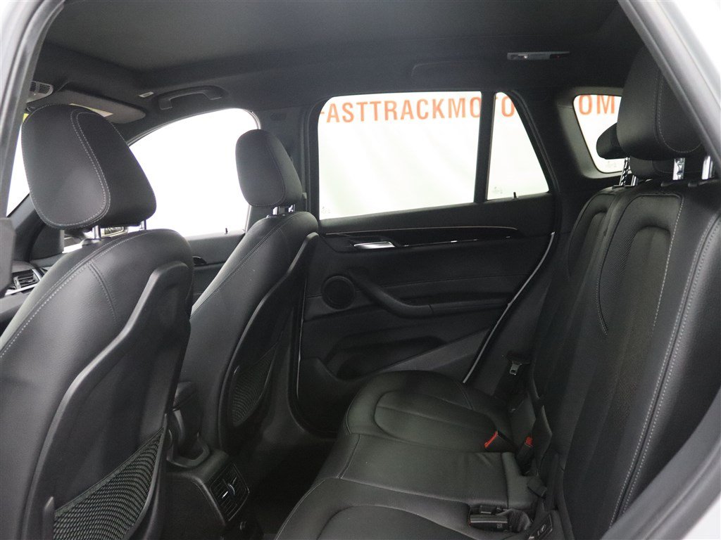 Used 2018 BMW X1 xDrive28i AWD/4WD image 16