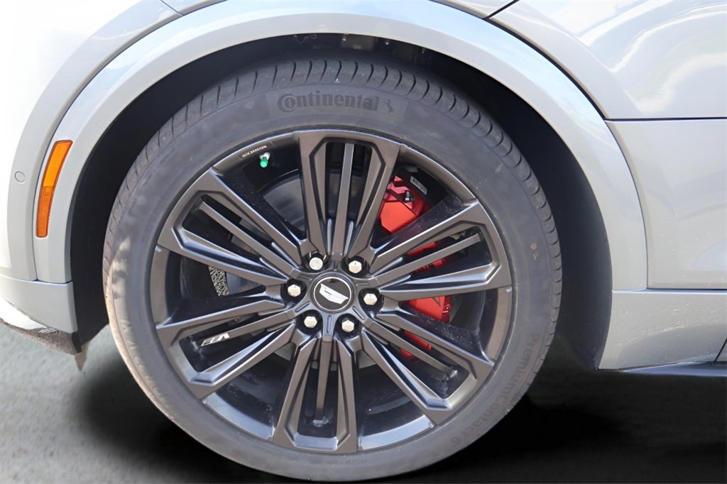 New 2026 Cadillac Lyriq V image 9