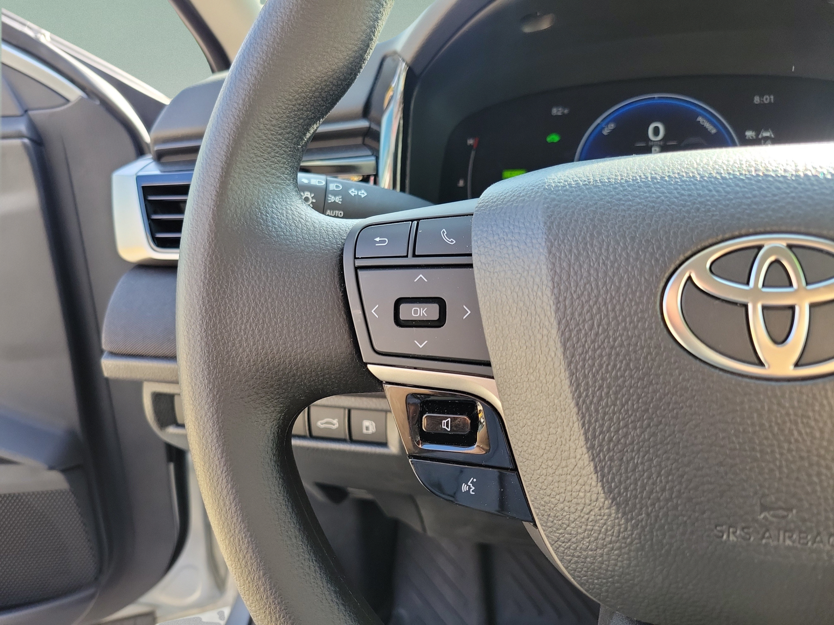 Used 2026 Toyota Camry LE w/ Convenience Package FWD image 13