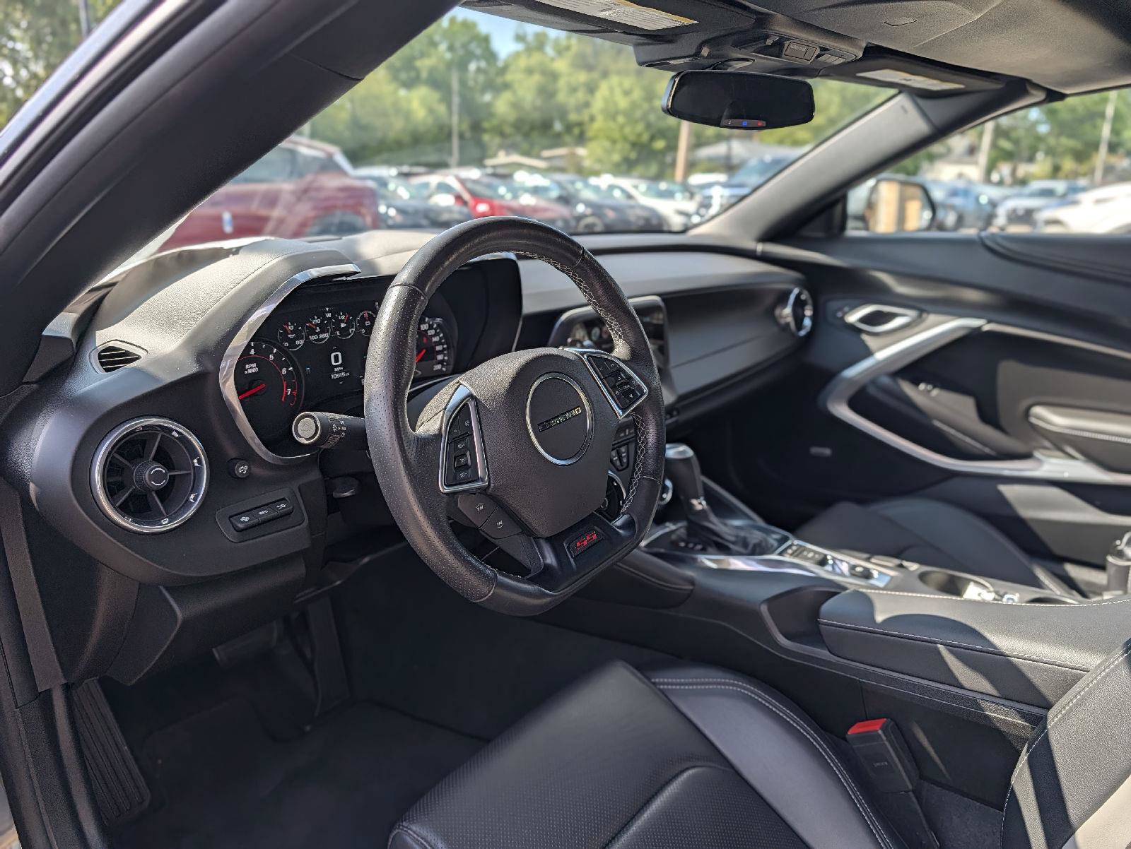 Used 2018 Chevrolet Camaro SS RWD image 2