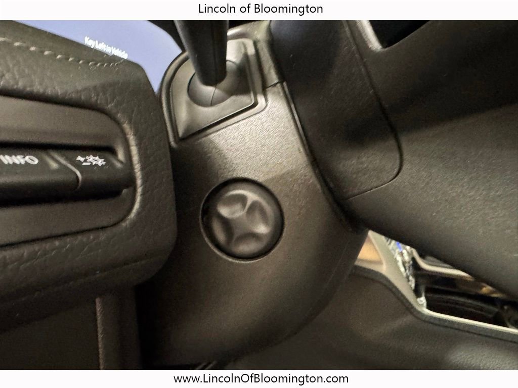 Used 2024 GMC Yukon Denali AWD/4WD image 43