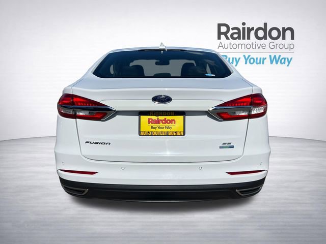 Used 2020 Ford Fusion SE image 7