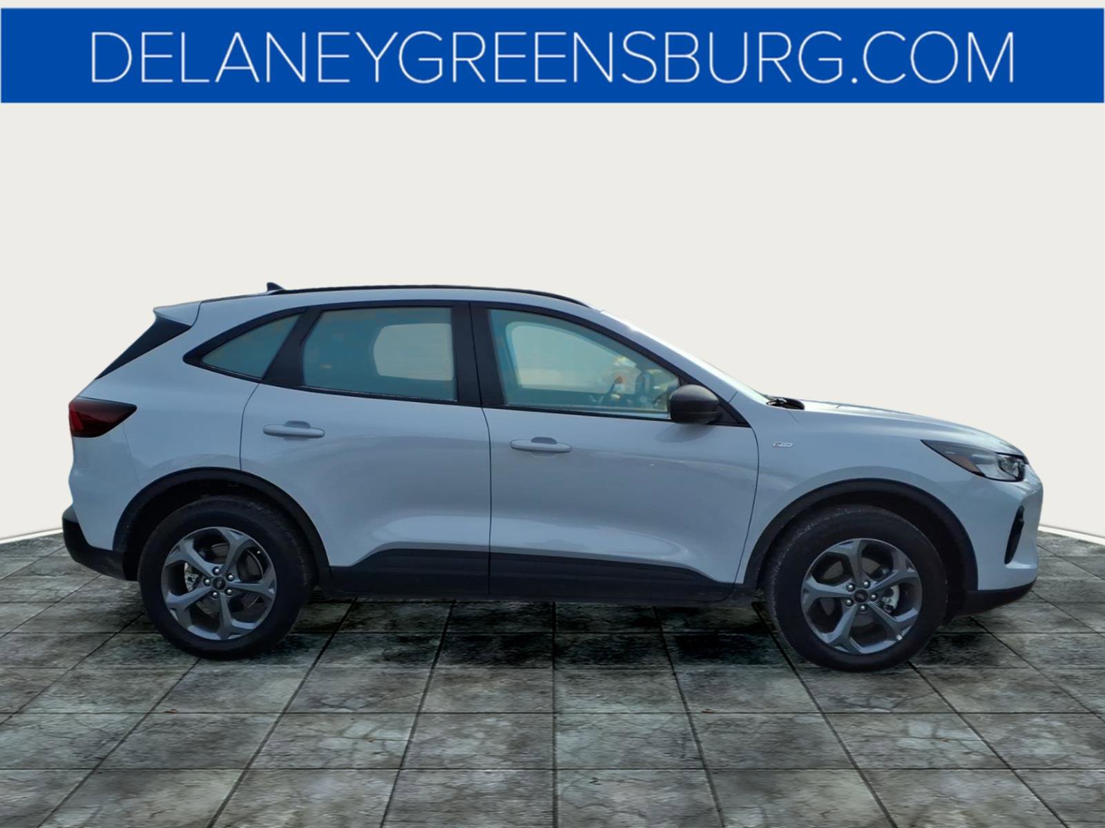 Used 2025 Ford Escape ST-Line image 2