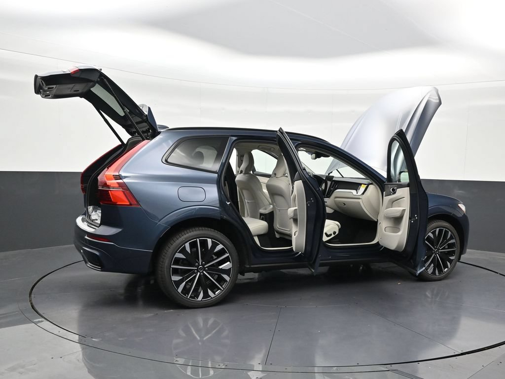 New 2026 Volvo XC60 T8 Ultra w/ Protection Package Premier AWD/4WD image 29