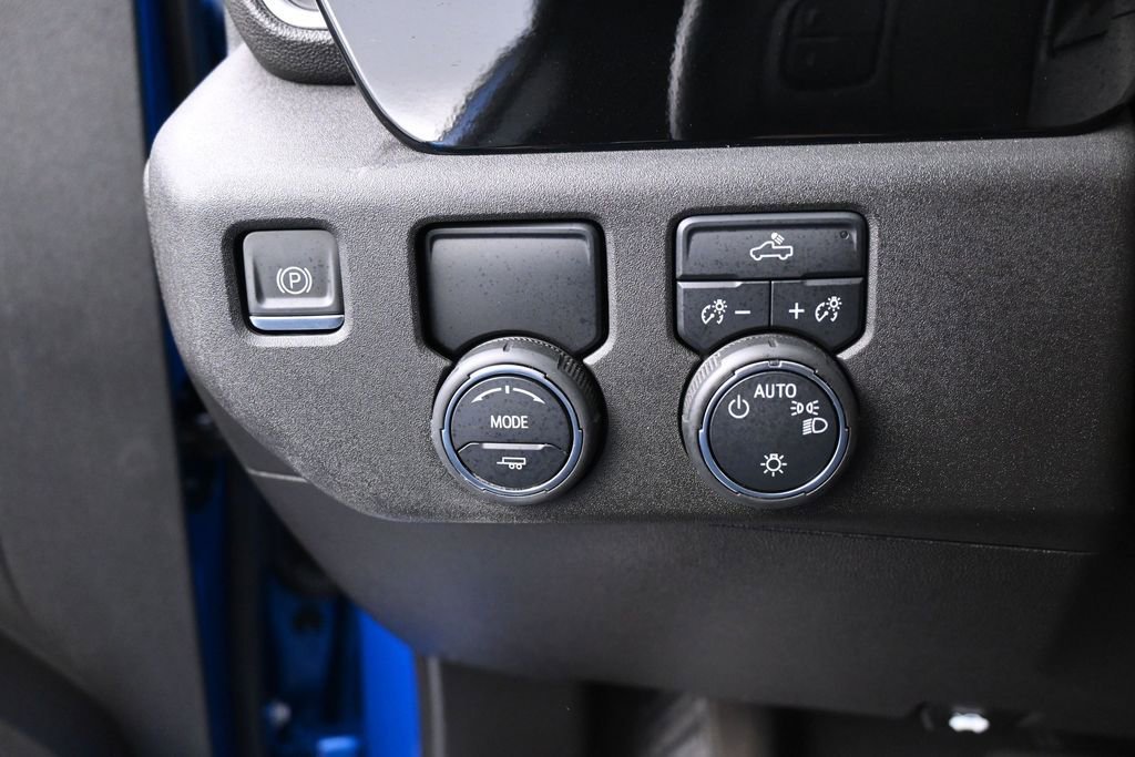 Used 2023 Chevrolet Silverado 1500 LT RWD image 33
