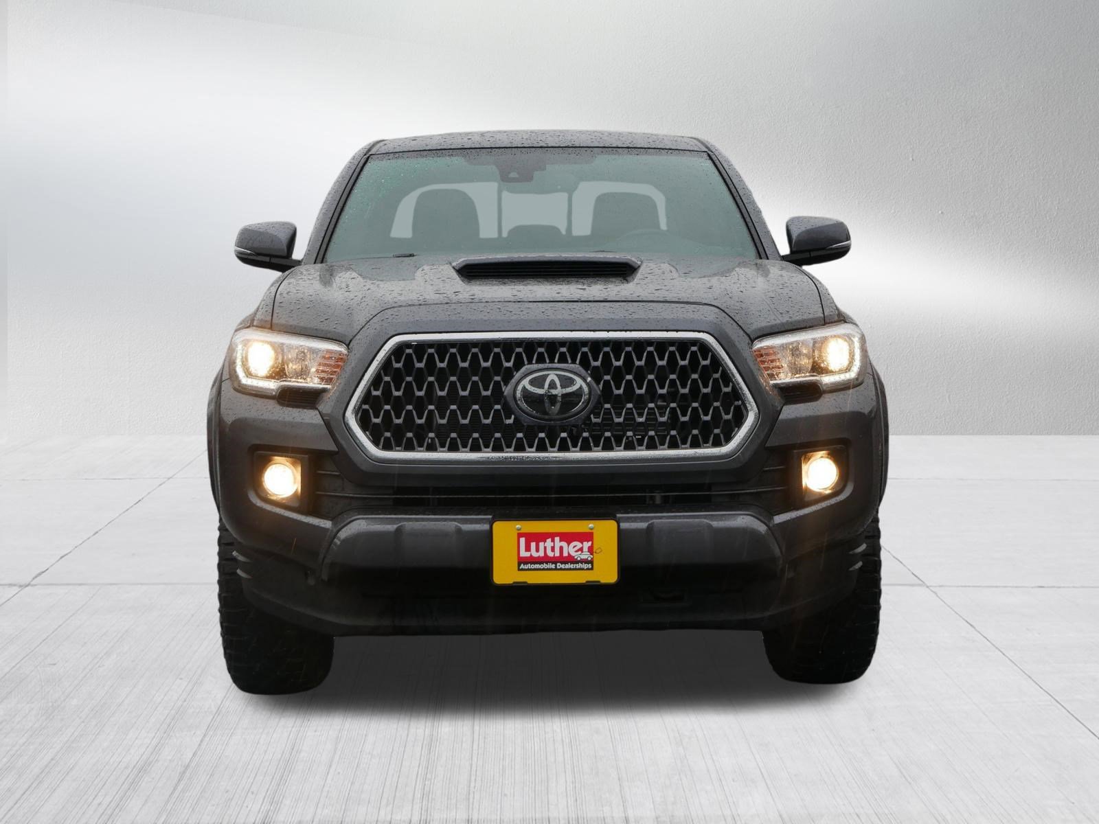 Used 2019 Toyota Tacoma TRD Sport video 2