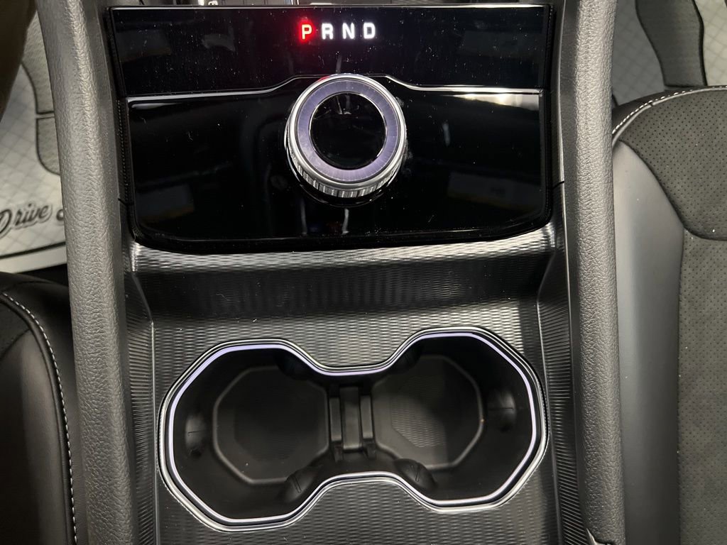 New 2025 Jeep Grand Cherokee Altitude image 13