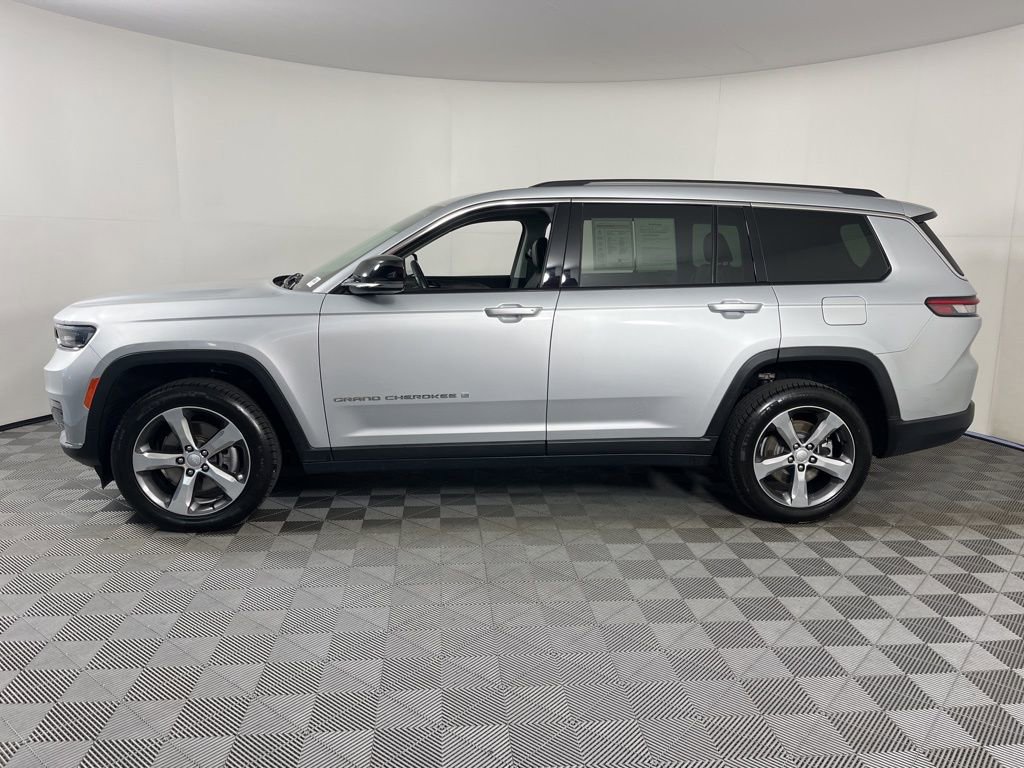 Used 2021 Jeep Grand Cherokee L Limited AWD/4WD image 2