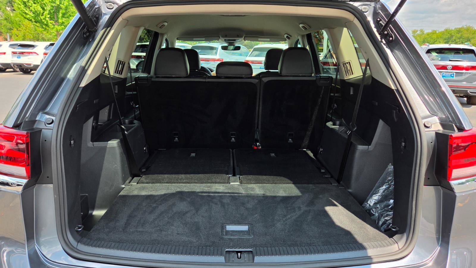 Used 2024 Volkswagen Atlas SE FWD image 64