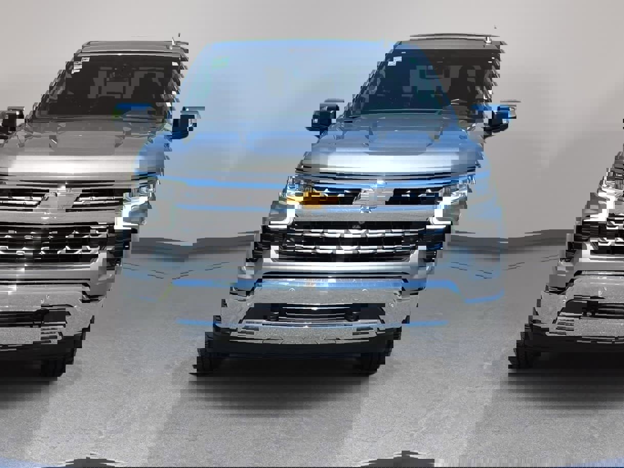 Used 2024 Chevrolet Silverado 1500 LTZ w/ LTZ Premium Package image 2