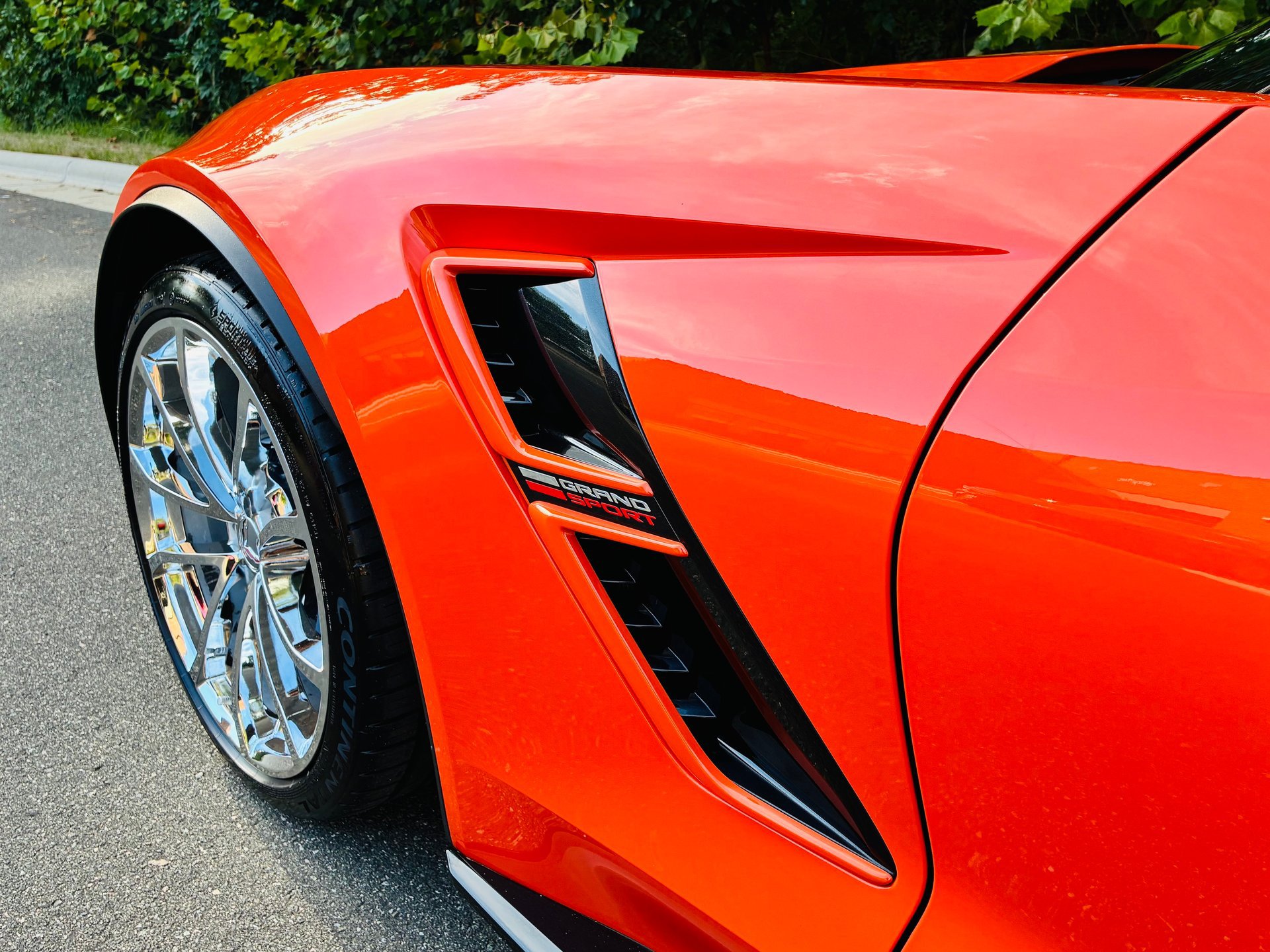 Used 2019 Chevrolet Corvette Grand Sport RWD image 5