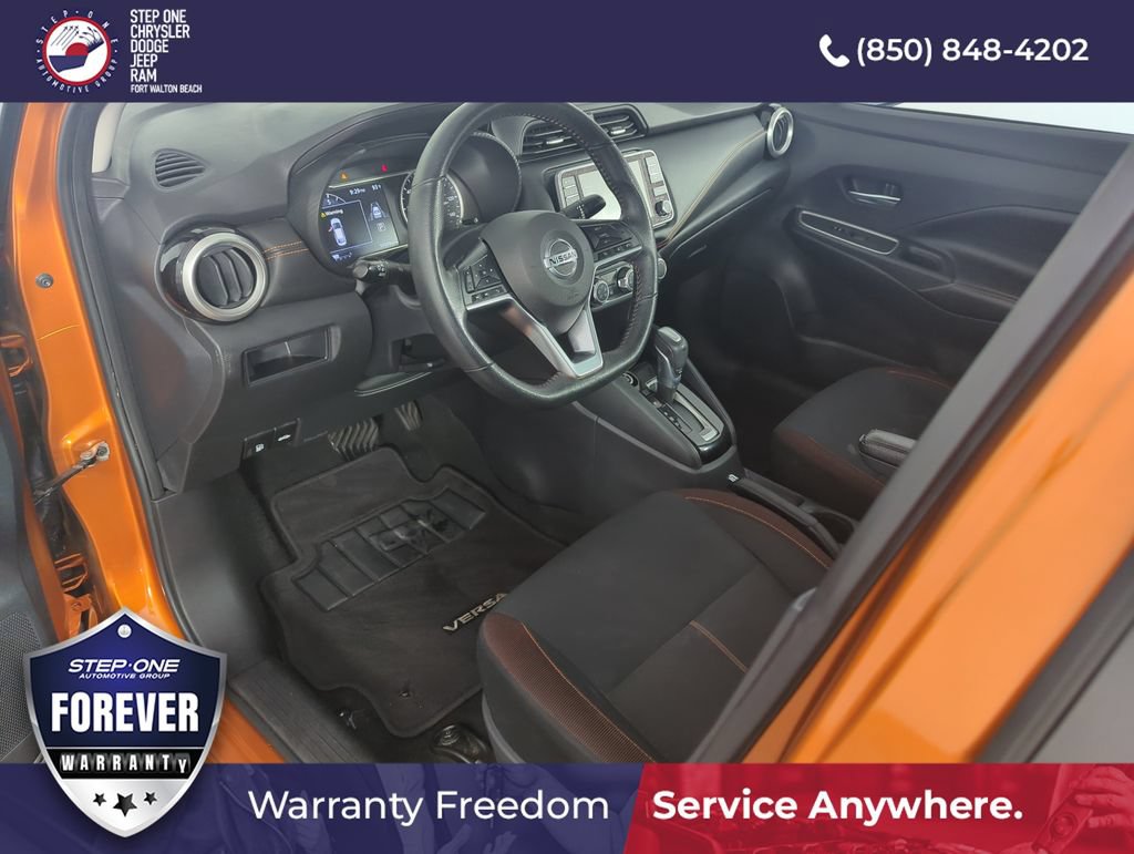 Used 2021 Nissan Versa SR FWD image 10