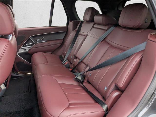 New 2026 Land Rover Range Rover SE image 16