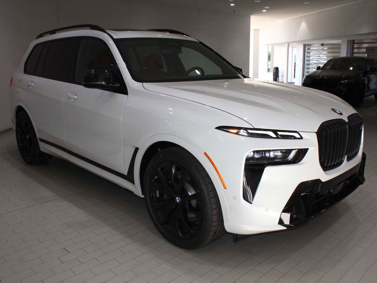 New 2026 BMW X7 M60i image 8