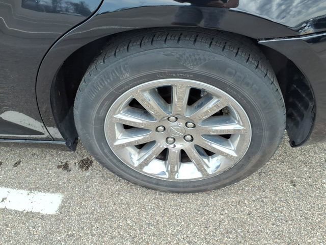 Used 2013 Chrysler 300 C RWD image 5