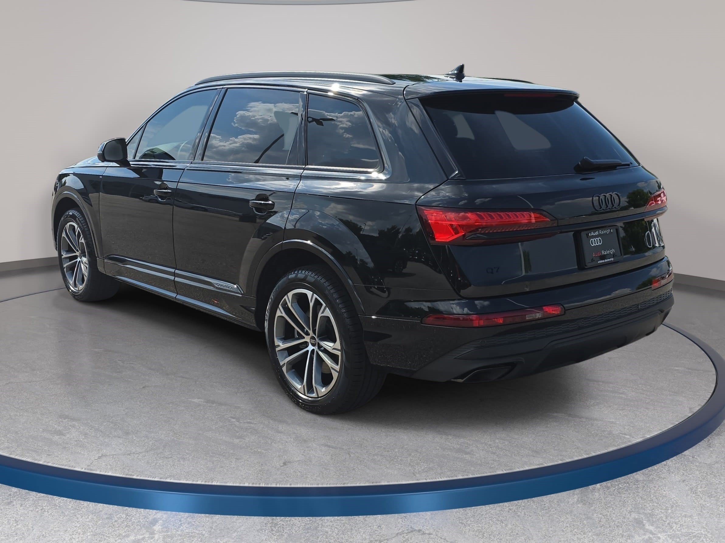 New 2026 Audi Q7 2.0T Premium AWD/4WD image 6