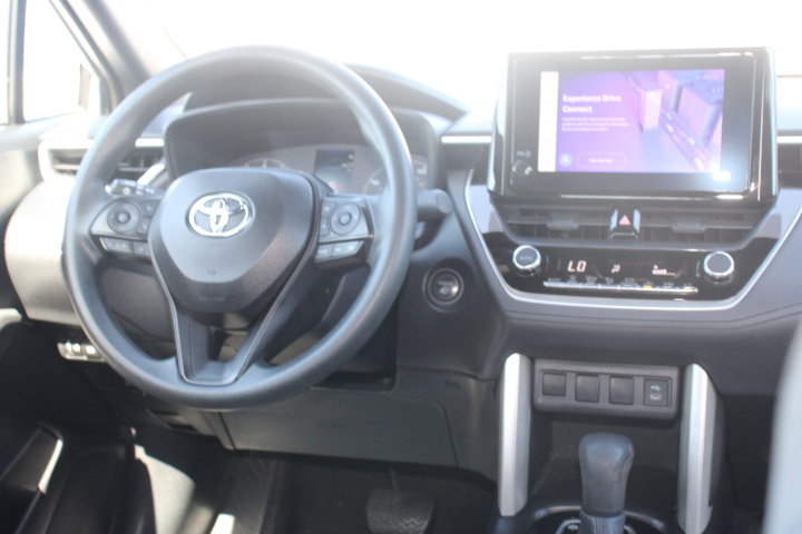 Used 2024 Toyota Corolla Cross AWD Hybrid image 21