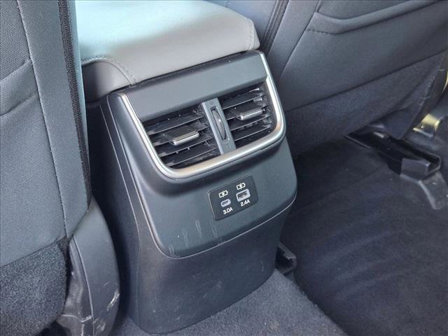 Used 2024 Subaru Outback Premium image 16