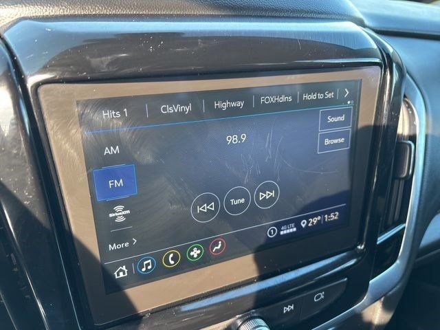 Used 2021 Chevrolet Traverse LT image 21