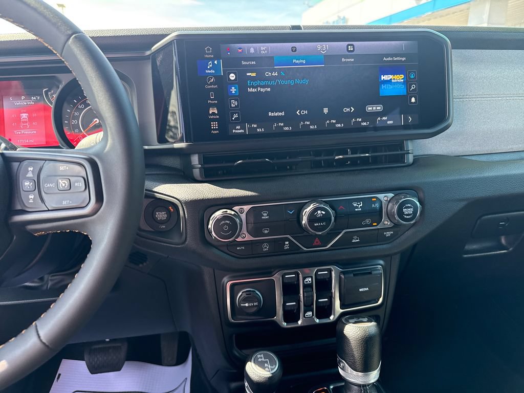 Used 2024 Jeep Wrangler Unlimited Sport AWD/4WD image 31