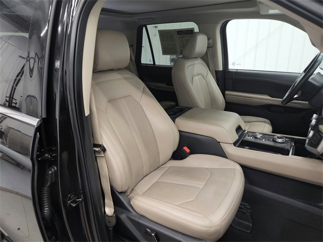 Used 2024 Ford Expedition Limited image 40