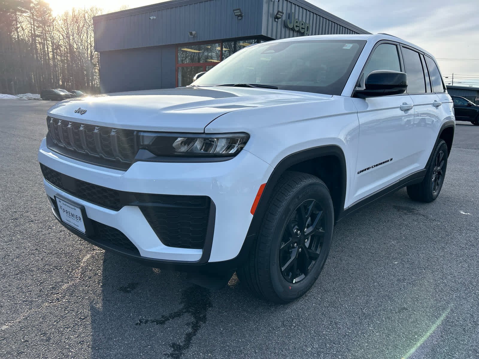 New 2026 Jeep Grand Cherokee Altitude AWD/4WD image 11