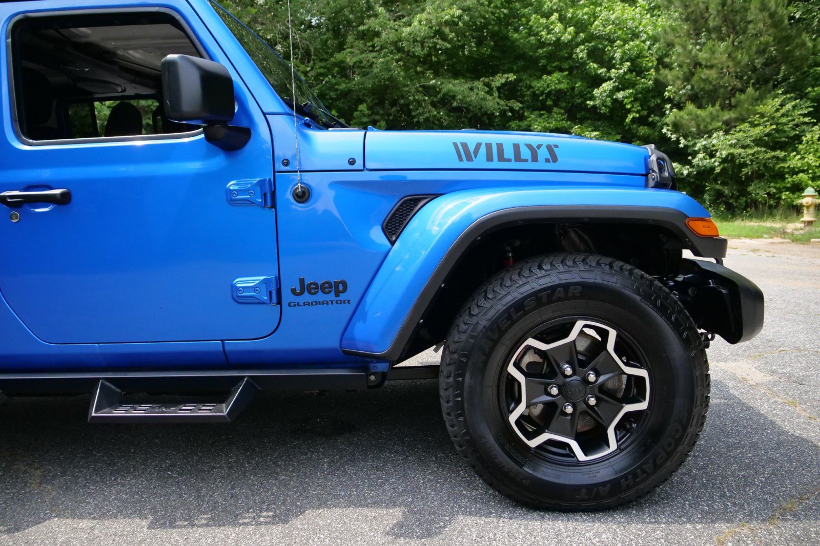 Used 2021 Jeep Gladiator Sport AWD/4WD image 38